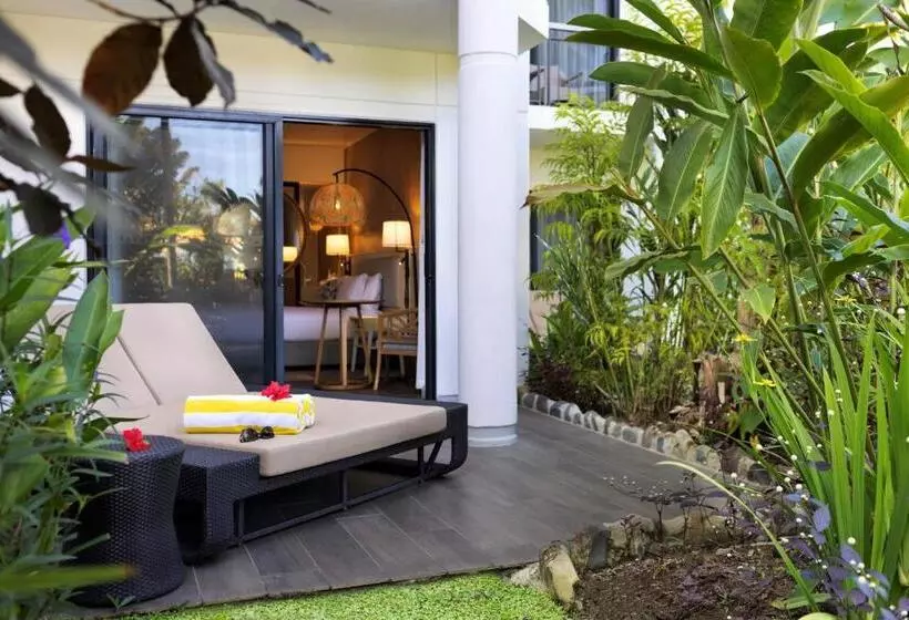 キングサイズベッドのデラックスルーム, Sofitel Fiji Resort & Spa