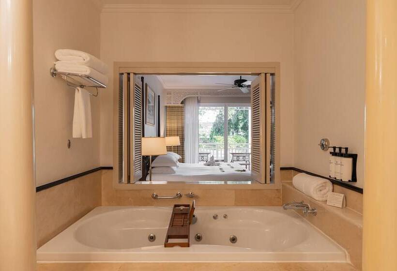 클럽 스위트, Sofitel Krabi Phokeethra Golf And Spa Resort