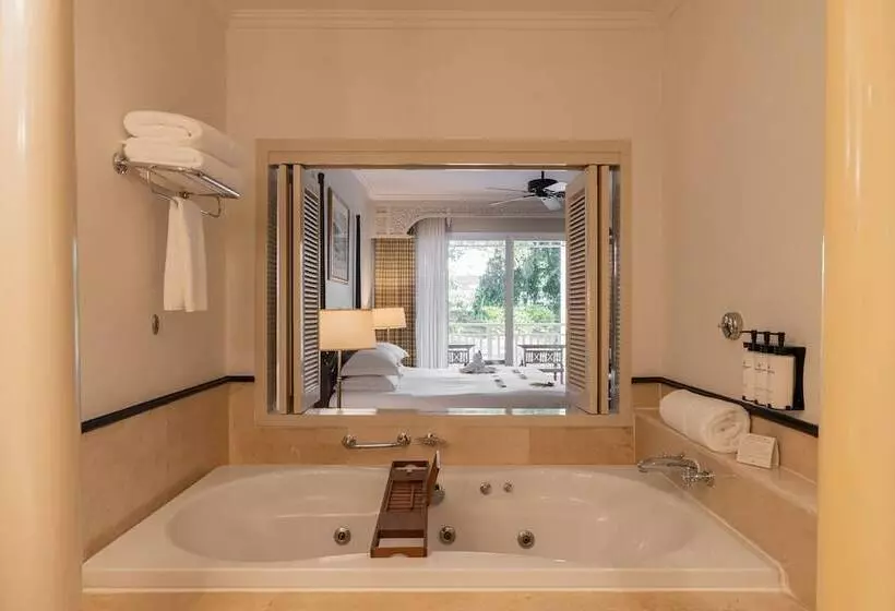 سوئیت کلاب, Sofitel Krabi Phokeethra Golf And Spa Resort