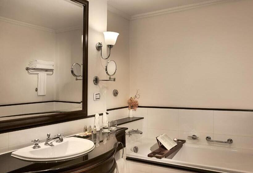 스탠다드 룸 킹사이즈 침대, Sofitel Krabi Phokeethra Golf And Spa Resort