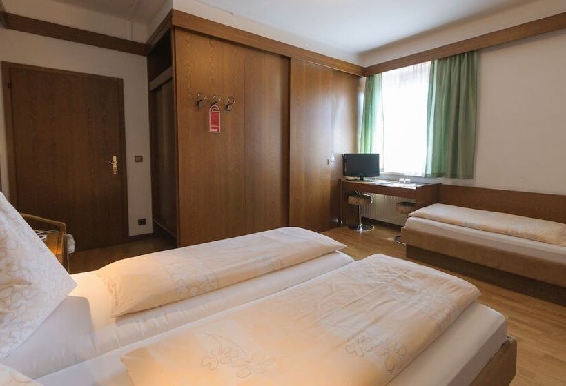 Номер Стандарт Трехместный, Tautermann