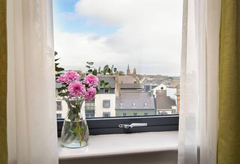 标准间, The Glasshouse