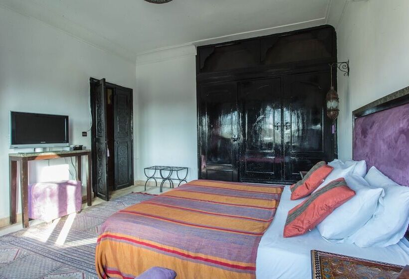 اتاق خانوادگی, Villa Amira & Spa