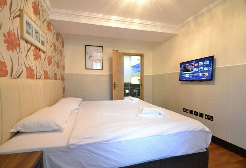 Апартаменты Superior 3 Спальни, Hyde Park Suites   Apartments