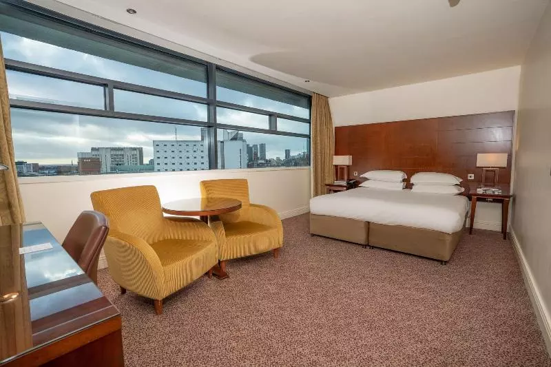 اتاق استاندارد با تخت بزرگ, Manchester Marriott Hotel Piccadilly