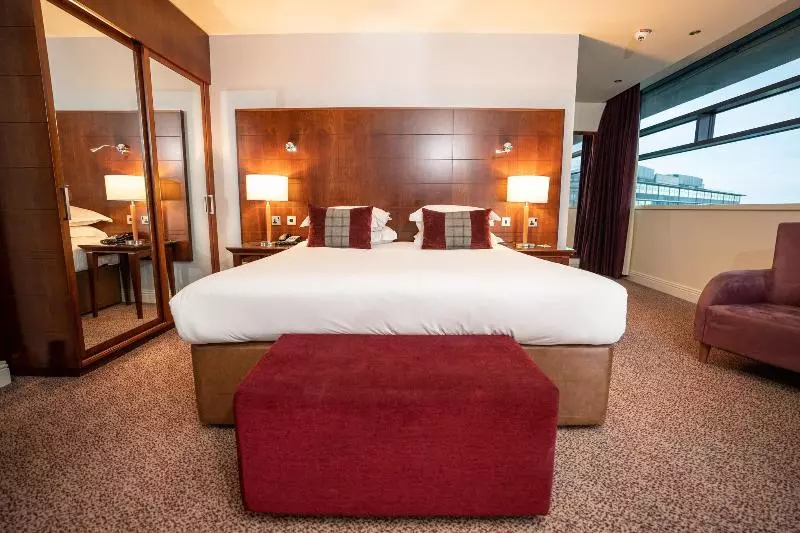 اتاق استاندارد با تخت بزرگ, Manchester Marriott Hotel Piccadilly