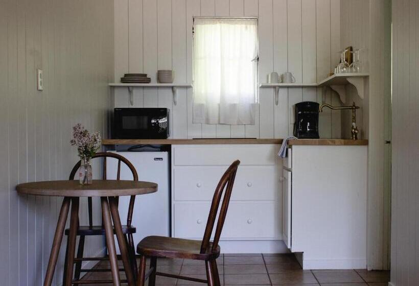 דירת חדר, Anchor Inn