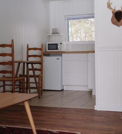 דירת חדר, Anchor Inn