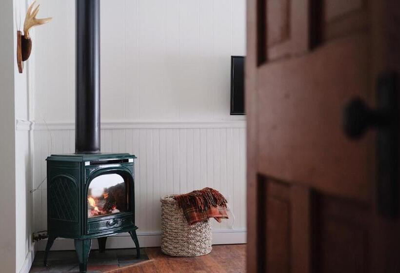 דירת חדר, Anchor Inn