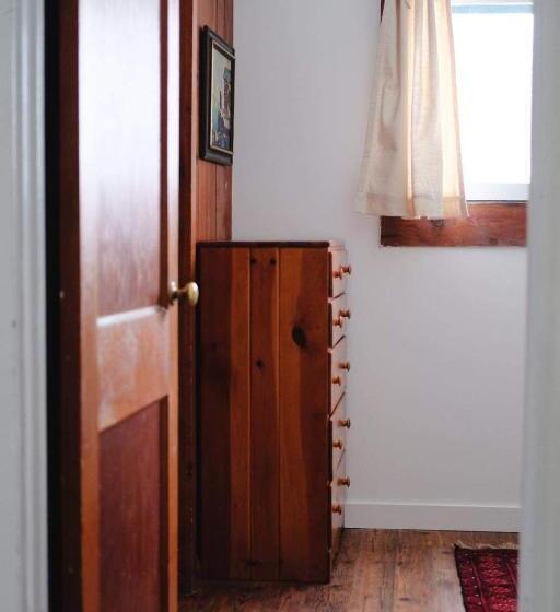 דירת חדר, Anchor Inn