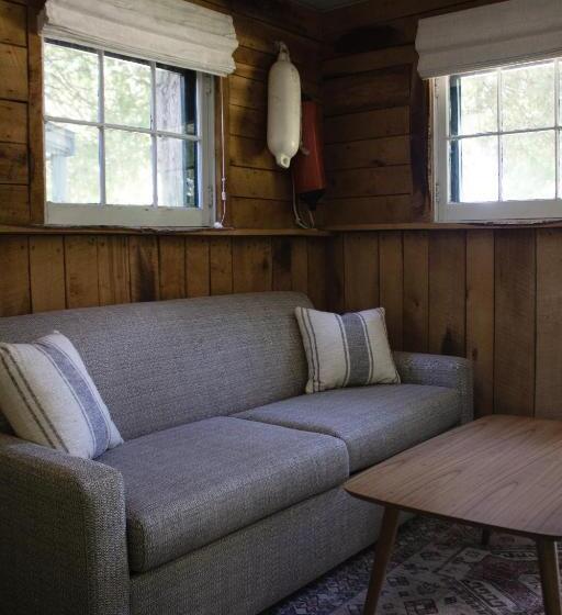 דירת חדר, Anchor Inn