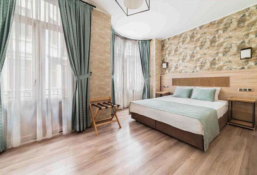 اتاق لوکس, Castle Franco Suites