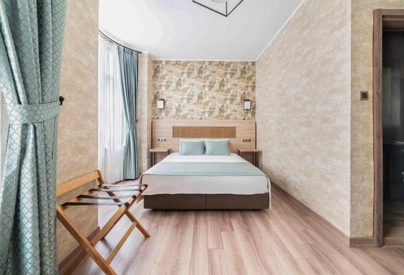 اتاق لوکس, Castle Franco Suites