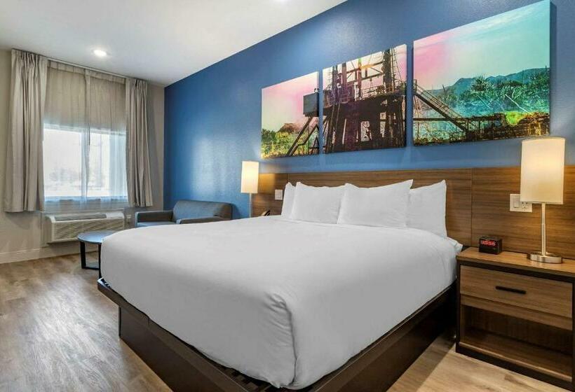 스탠다드 룸 킹사이즈 침대, Clarion Pointe Port Arthur Beaumont South