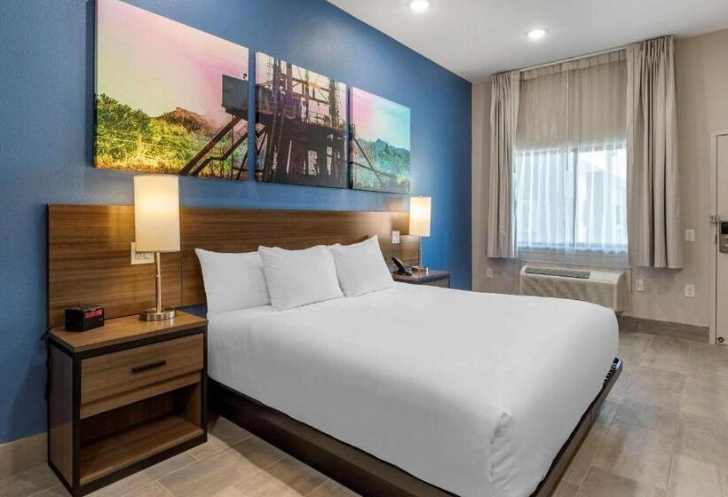 스위트 킹사이즈 침대, Clarion Pointe Port Arthur Beaumont South