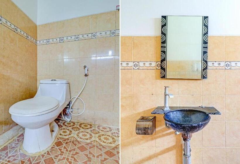 디럭스 룸, Oyo 90218 Ubaran Guest House