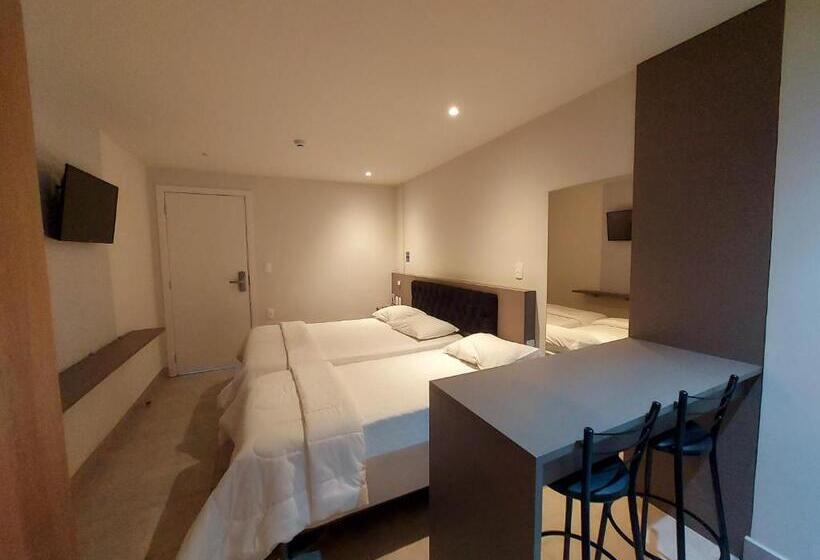 패밀리 룸, Vila Suíça 1818