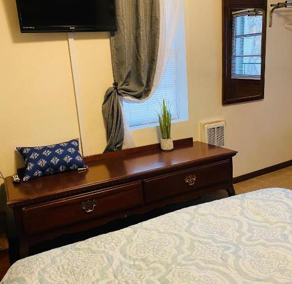 חדר דלוקס, Rockwood Resort Motel