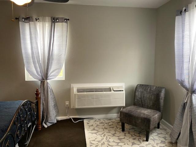 Люкс Повышенной Комфортности, Rockwood Resort Motel