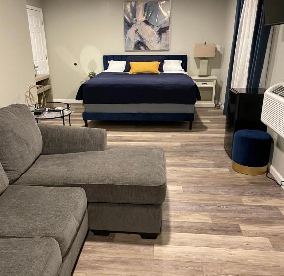 Люкс Deluxe Кровать Кинг, Rockwood Resort Motel