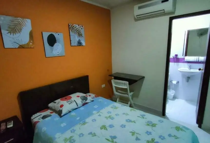 اتاق استاندارد یک نفره, Casahotel Barrancabermeja