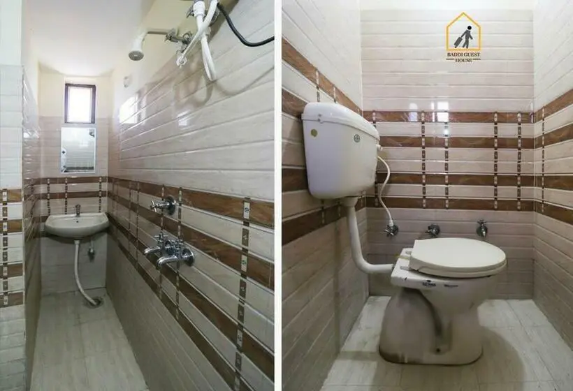 デラックスルーム, Baddi Guest House