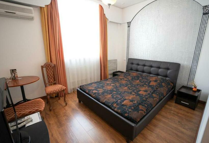 Standard-huone, Piano