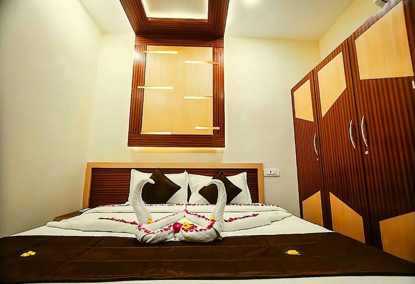 חדר דחוקס עם מיטת קינג, Rk Temple Stay