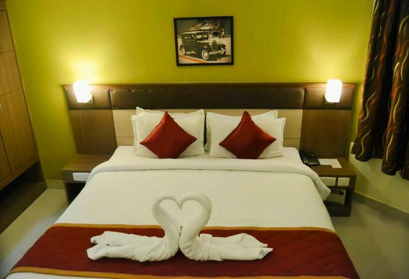 חדר דחוקס עם מיטת קינג, Rk Temple Stay