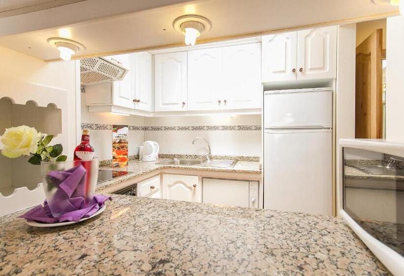 标准工作室, Sands Beach Active Resort