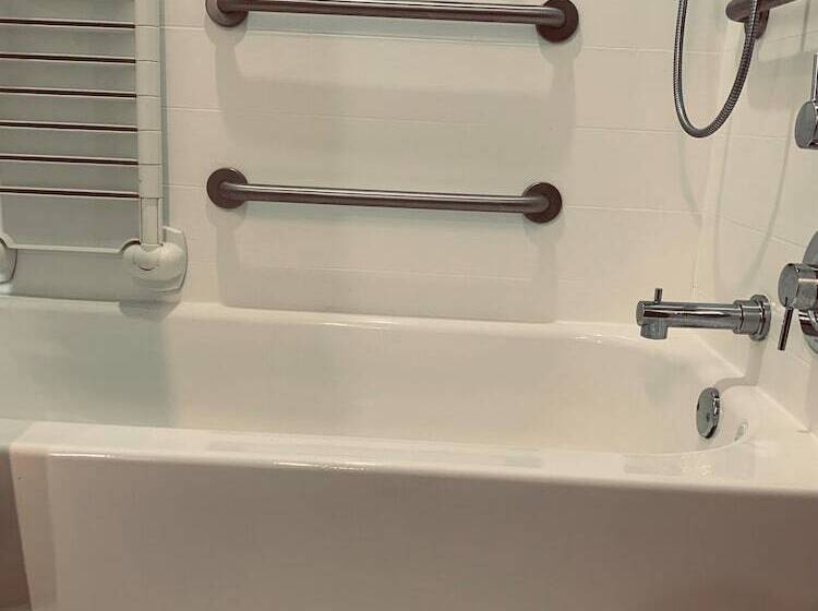 适合残疾人士使用的套间, Springhill Suites By Marriott Slidell