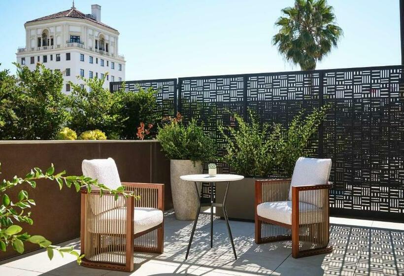 اتاق استاندارد با تخت دوبل, Thompson Hollywood, By Hyatt