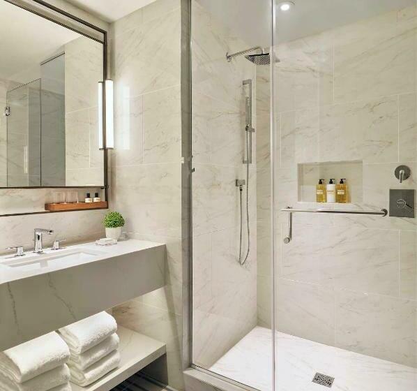 استودیو استاندارد با تخت کینگ, Thompson Hollywood, By Hyatt