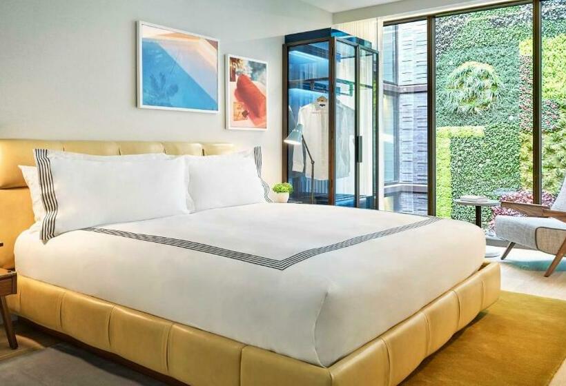 اتاق استاندارد با تخت بزرگ برای معلولان, Thompson Hollywood, By Hyatt