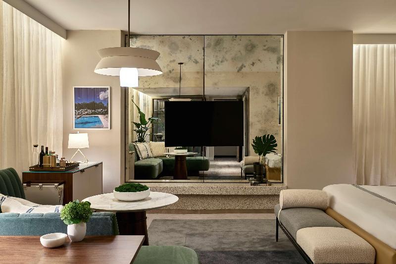 اتاق استاندارد با تخت بزرگ, Thompson Hollywood, By Hyatt