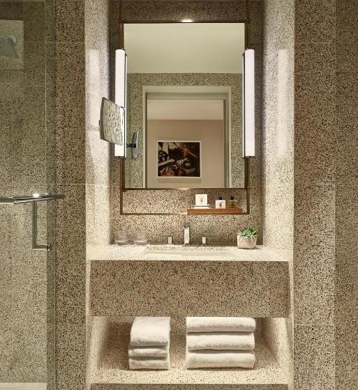 اتاق استاندارد با تخت بزرگ, Thompson Hollywood, By Hyatt