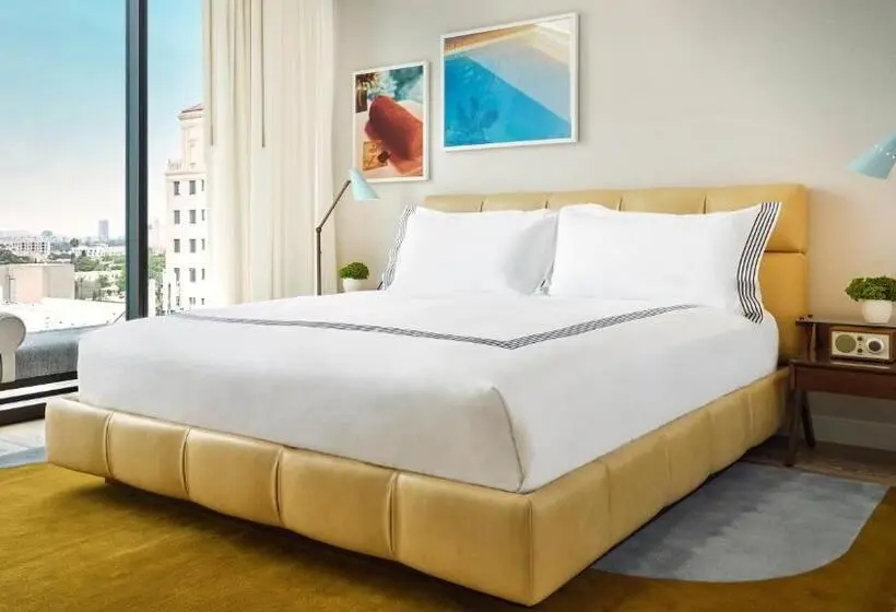 Standard Room King Size Bed