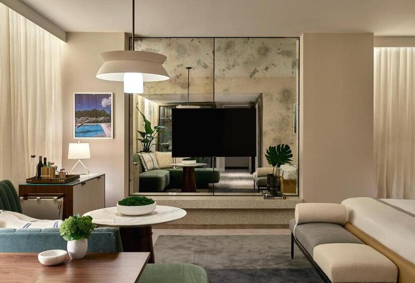 استودیو استاندارد با تخت کینگ, Thompson Hollywood, By Hyatt