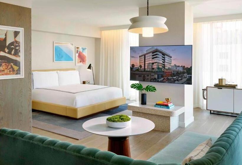 استودیو استاندارد با تخت کینگ, Thompson Hollywood, By Hyatt