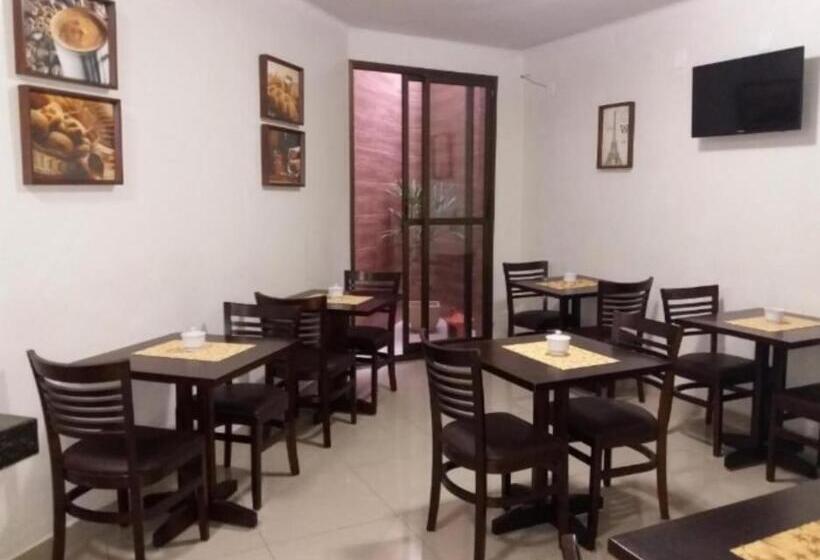 标准单人间, Vila Real