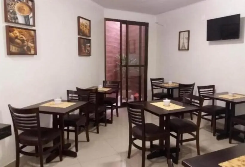 اتاق اکونومی, Vila Real