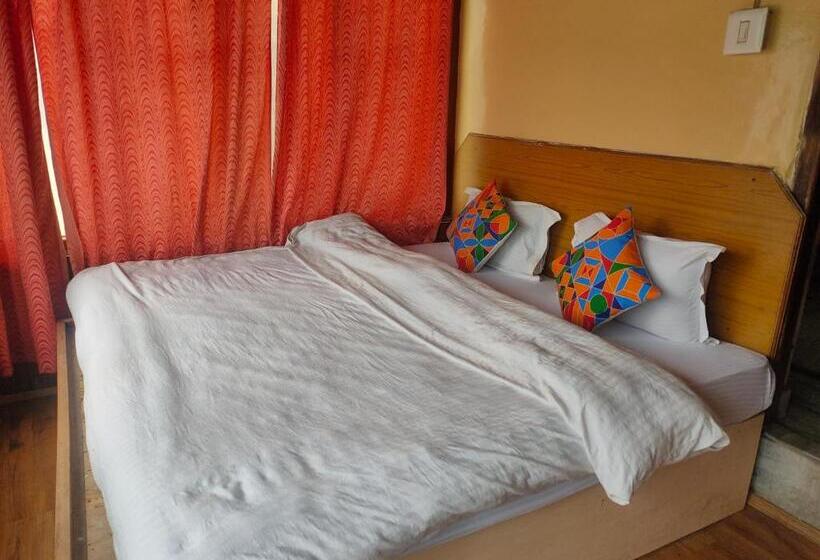 חדר דלוקס עם נוף להרים, Bhrigu