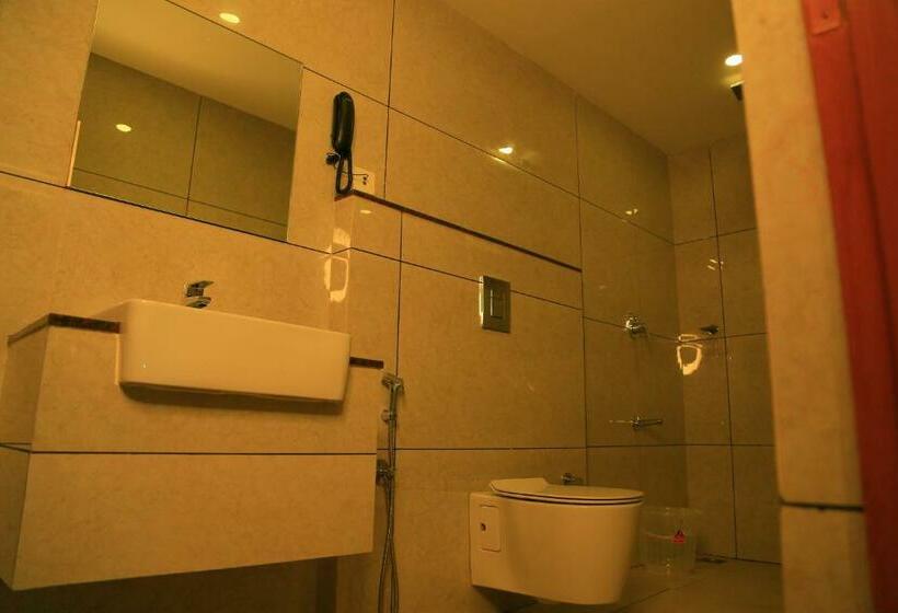 Номер Стандарт, Victoria International