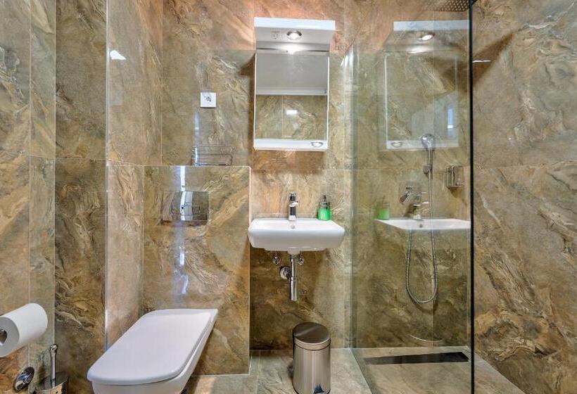 استودیوی استاندارد, Onix Residence