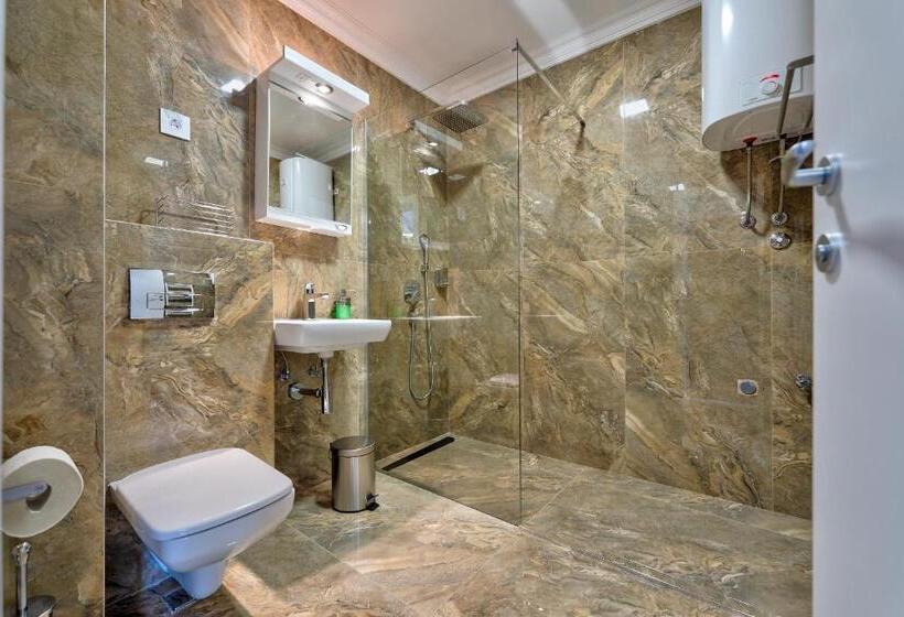 استودیوی استاندارد, Onix Residence