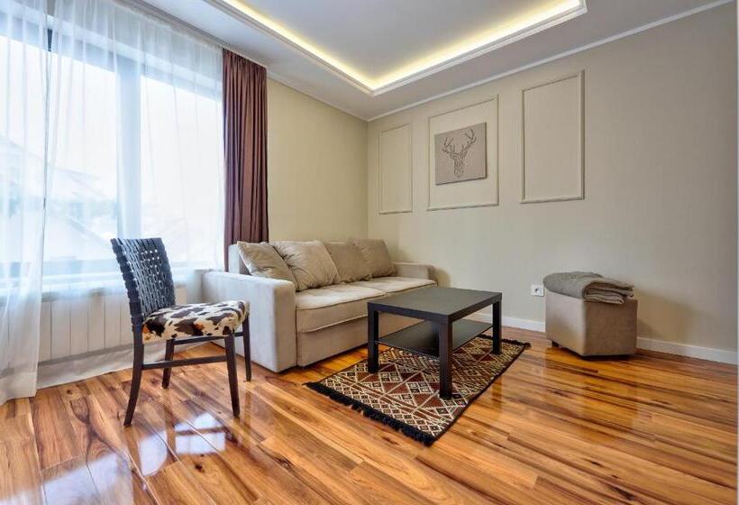 استودیوی استاندارد, Onix Residence
