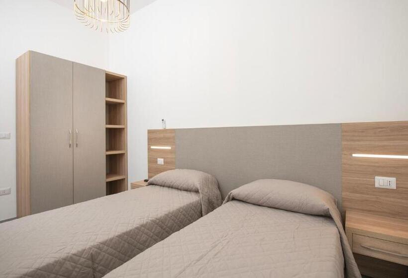 Apartamento 2 Dormitórios, Residence Ondamare