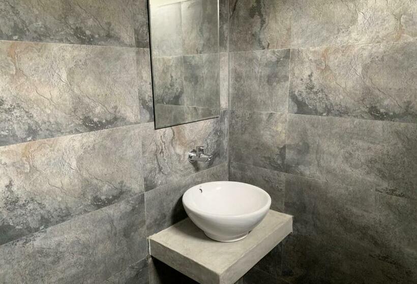 Economy Room, Delmond Lake Anuradhapura