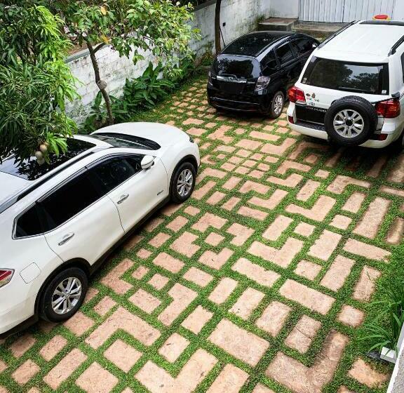 Family Room, Delmond Lake Anuradhapura