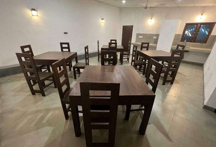 Family Room, Delmond Lake Anuradhapura